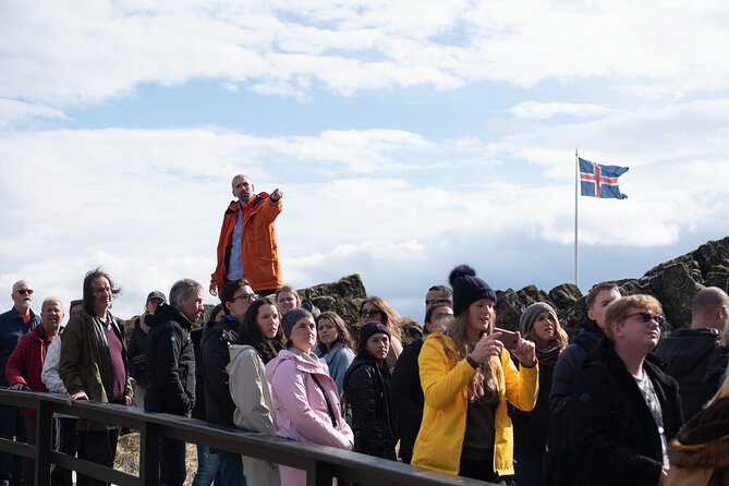 Golden Circle and Kerid Minibus Tour with Blue Lagoon Transfers - A one-day Golden Circle plan that saves your energy