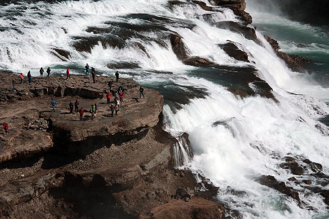 Golden Circle Classic Day Tour from Reykjavik - The guides and group vibe: why it can feel fun or rushed