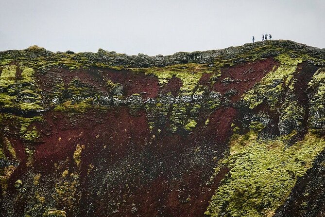 Golden Circle Cruise Arrival: Exclusive Small Group Tour - Stop 1: Gullfoss Waterfall and Your Best Shot at Real Power