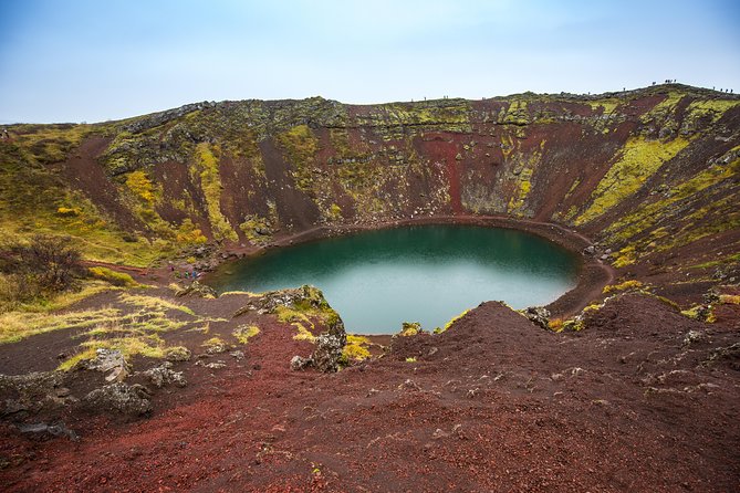 Golden Circle Day Tour in Mini Bus from Reykjavik with Fridheimar Tomato Farm - Thingvellir National Park: Walking Between Two Continents