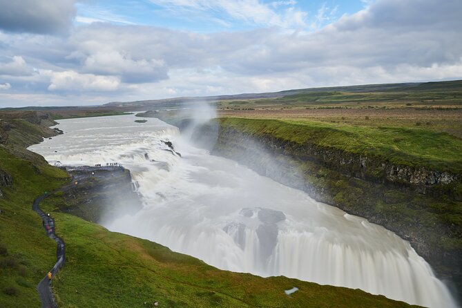 Golden Circle Iceland: Full-Day Guided Tour from Reykjavik - Thingvellir (Pingvellir) National Park: Where the Earth Actually Splits