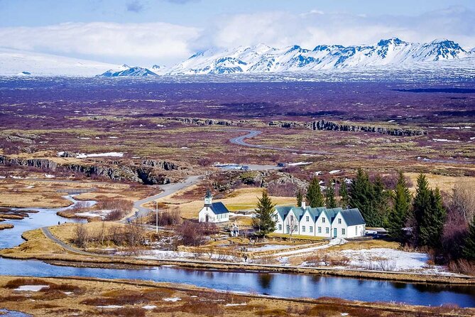 Golden Circle & Northern Lights Tour from Reykjavik - Golden Circle route: Thingvellir, Geysir, and Gullfoss in a tight rhythm
