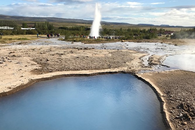 Golden Circle & Secret Lagoon & Friðheimar (lunch included) - PRIVATE TOUR - Thingvellir National Park: Where the Plates Pull Apart