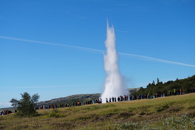 Golden Circle Small-Group Tour by Superjeep from Reykjavik - Comfort, safety, and what to pack for a bumpy day
