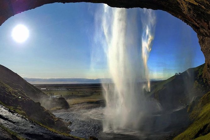 Golden Circle & South Coast. Private Day Tour - Haukadalur geothermal valley and timing your Strokkur eruption