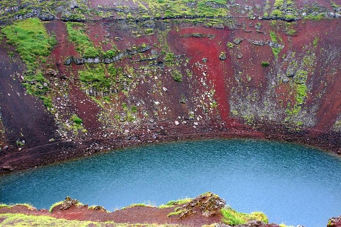 Golden Circle Tour - Private - Stop 2: Geysir geothermal area and the Strokkur eruption rhythm