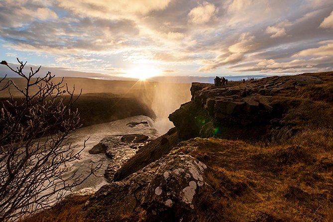 Golden Circle, Volcano Crater and Blue Lagoon Small-Group Tour - Kerið Crater: Short Stop, Big Volcanic Feeling