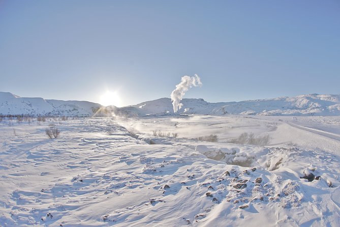 Golden Circle with extra G - Strokkur geyser: sulphur, mud pools, and photos that aren’t boring