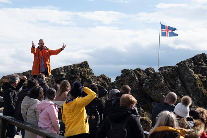 Golden Circle with Kerid Volcanic Crater Day Tour from Reykjavik - Thingvellir National Park: Tectonic Plates Meet Icelandic History