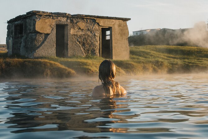 Golden Circle with Tomato Farm Lunch & Secret Lagoon Bathing - Timing, comfort, and how to enjoy the long day from Reykjavik