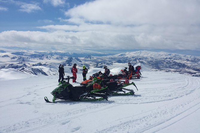 Highland Snowmobiling Tour in Southern Iceland - Meeting in Hvolsvöllur: timing, pickup, and where the day ends