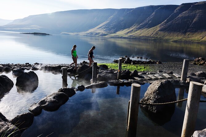 Hvammsvík Hot Spring with Return Transfers from Reykjavík - Timing Matters: Sunrise, Snowy Views, and the Darkness Factor
