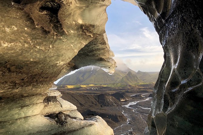 Ice Cave at Katla Volcano - The Katla stop: what happens once you reach the ice cave