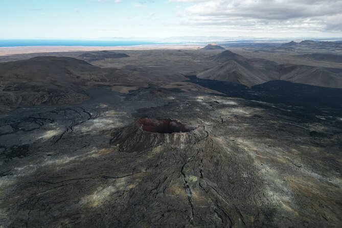 Iceland Volcanic Eruption Area Helicopter Tour from Reykjavík - Helicopter Flight Details: 35–45 Minutes, Small Seating, and Multiple Departures