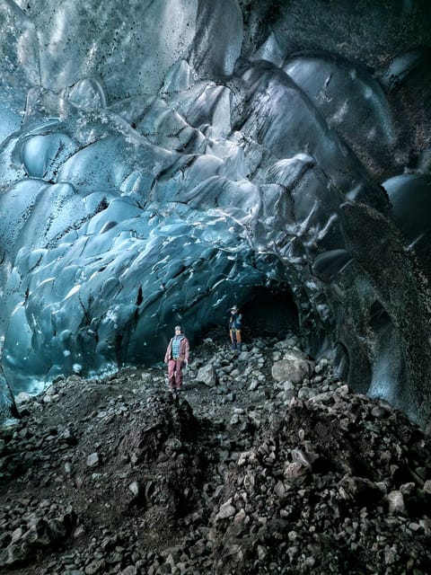 Jökulsárlón: Blue Ice Cave Tour and Glacier Walk - Inside the Blue Ice Caves: Photo Time and Real Exploration