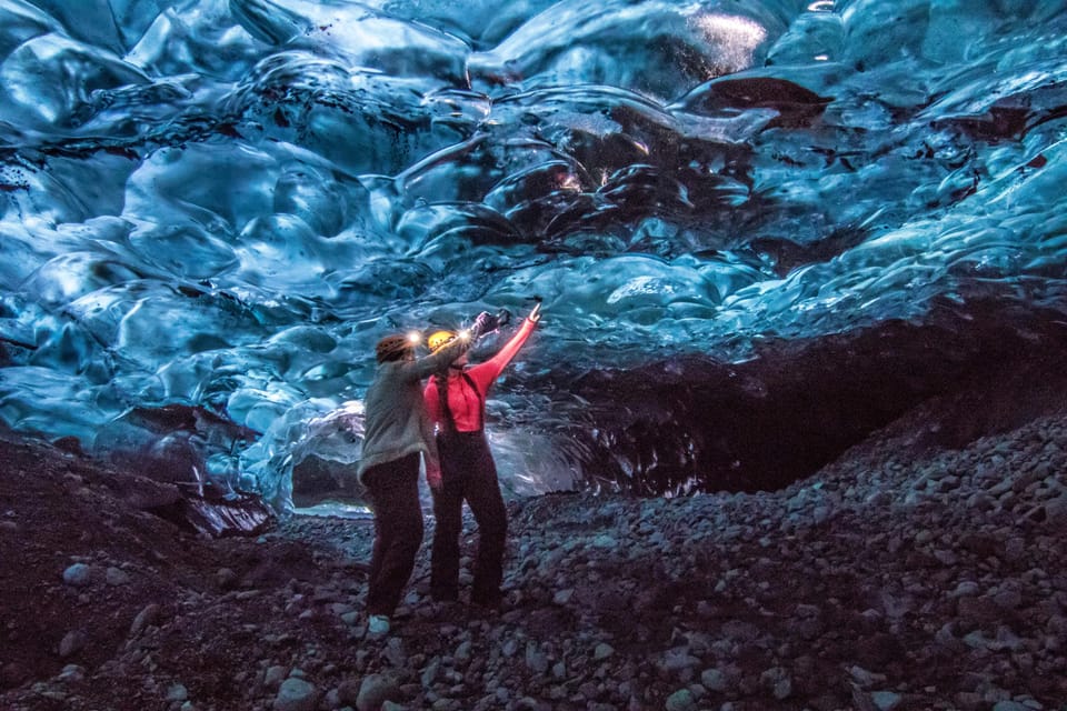 Jökulsárlón: Crystal Ice Cave Super Jeep Tour - Meeting point in the real world: where to find the orange truck