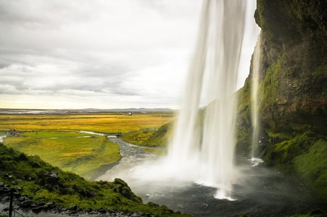 Jökulsarlón Glacier Lagoon Tour - Skógafoss: A Big Waterfall With a Small Hike Advantage