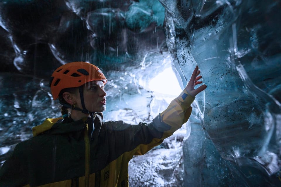 Jökulsárlón: The Original Ice Cave Tour on Vatnajökull - Glacier Walk Distance and Pace: Easy, But Don’t Treat It Like a Stroll