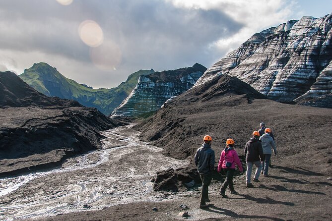 Katla Volcano Ice Cave - Super Jeep Tour from Vik - Guides and small-group flow: why 15 people matters