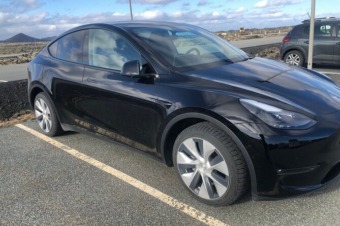 Keflavik International Airport Private Transfer To/From Reykjavik - Why a Private Keflavík Transfer Makes Iceland Feel Easier