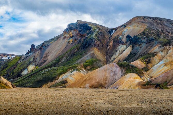 Landmannalaugar Hiking, Haifoss Waterfall and Hot Springs Tour - How the day flows: enough time to enjoy, not enough time to stall