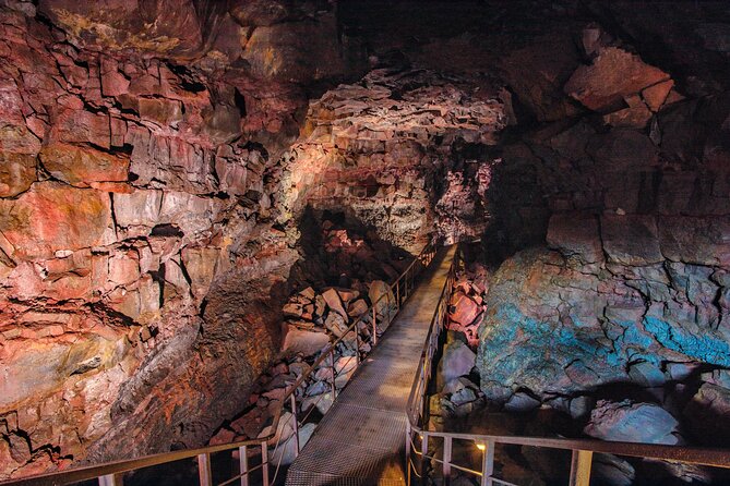 Lava Caving Experience - Entering Raufarhólshellir: One-hour lava caving with real structure