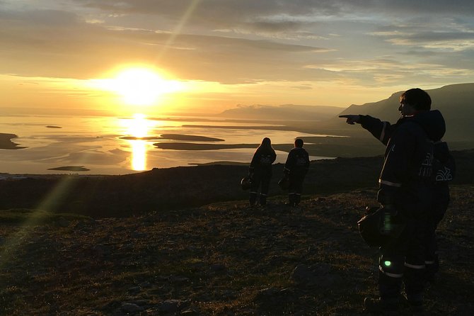 Midnight Sun ATV Adventure from Reykjavik - Pickup and getting to the quad base without losing time