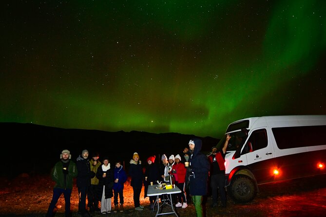 Northern Lights 4x4 Tour with Pastries and Cocoa from Reykjavik - Key things that make this tour worth your night