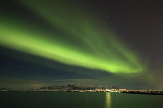 Northern Lights Bus Tour from Reykjavik with Hot Chocolate - Key Things That Make This Northern Lights Bus Tour Worth Your Time
