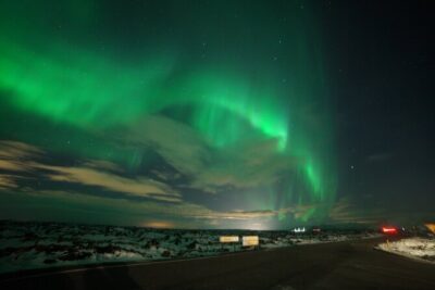 Northern Lights In luxury off-road SUV with Photos and Treats - The hunt experience: how the guide increases your odds