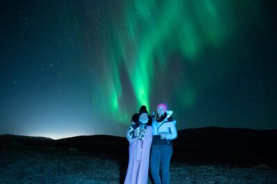 Northern Lights in Mini Bus, Photos, Hot Cocoa and Pastries - Reykjavík pickup and the ride into darker skies