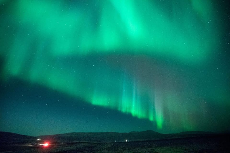 Northern Lights in Mini Bus, Photos, Hot Cocoa and Pastries - Who this mini bus aurora outing suits best