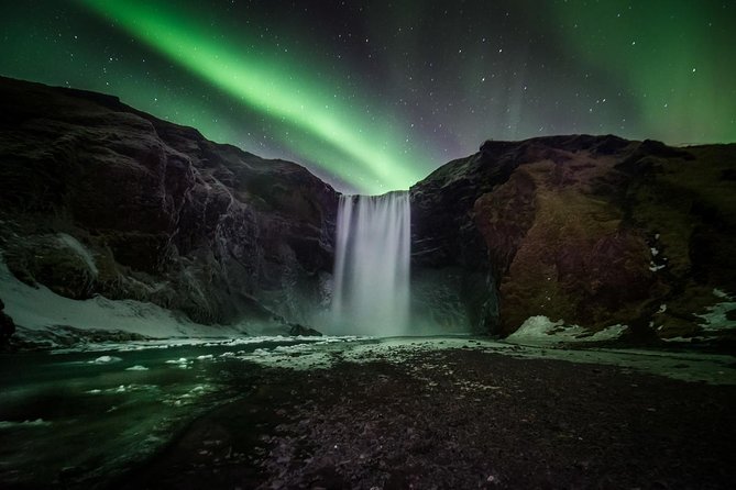 Northern Lights Small Group Tour from Reykjavik with Free Photos - If you miss the aurora: the free retry detail that matters