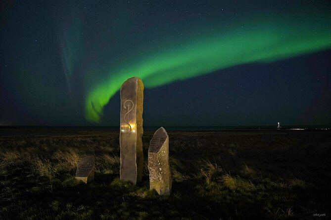 Northern Lights Small-Group Tour with Hot Chocolate & Photos - Hot Chocolate, Wool Blankets, and the Cold-Weather Reality