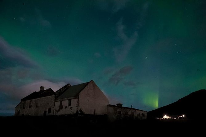Northern Lights Small-Group Tour with Hot Chocolate & Photos - If There Are No Northern Lights: Rebooking for Free (With Limits)