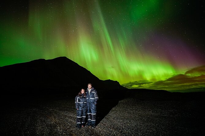 Northern Lights Tour with Photos, Snacks, Warm Snowsuits, Chairs - Aurora Borealis from Reykjavík: what you’re really buying