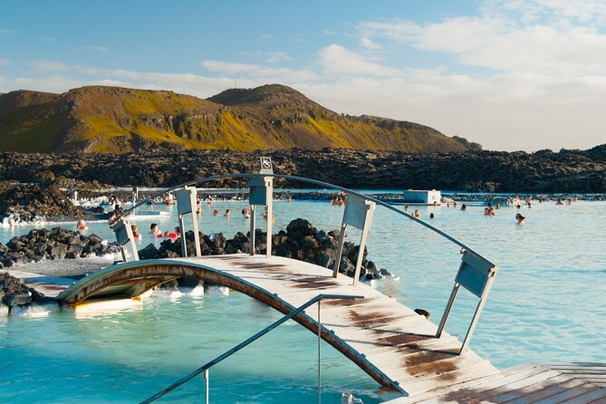 Private Airport Transfer with Blue Lagoon - Admission included - What you get inside the vehicle (and why it matters)