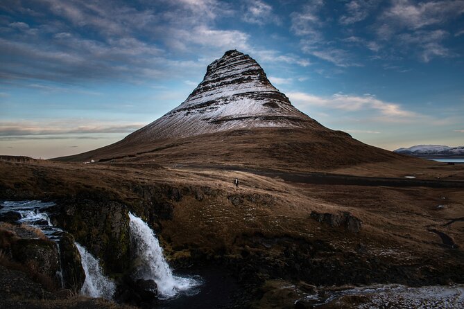 Private Exploration of The Snæfellsnes Peninsula - How the guide shapes the day: more stops, better angles