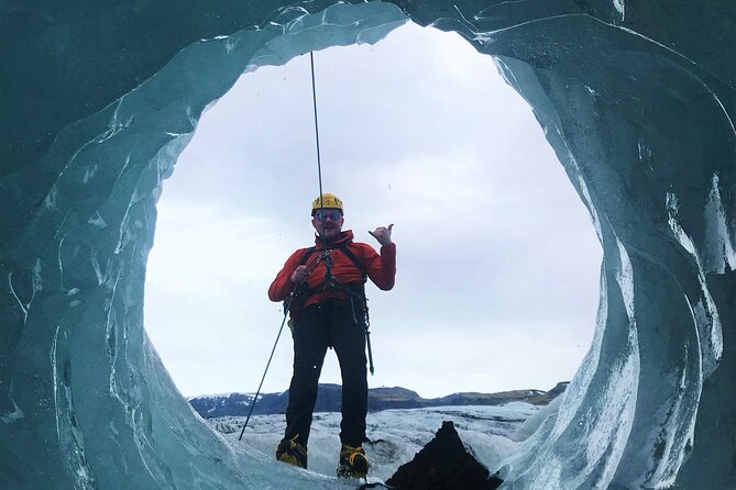 Private Extreme Encounter w/ ropes on Sólheimajökull Glacier - How the guide adapts difficulty without slowing your day