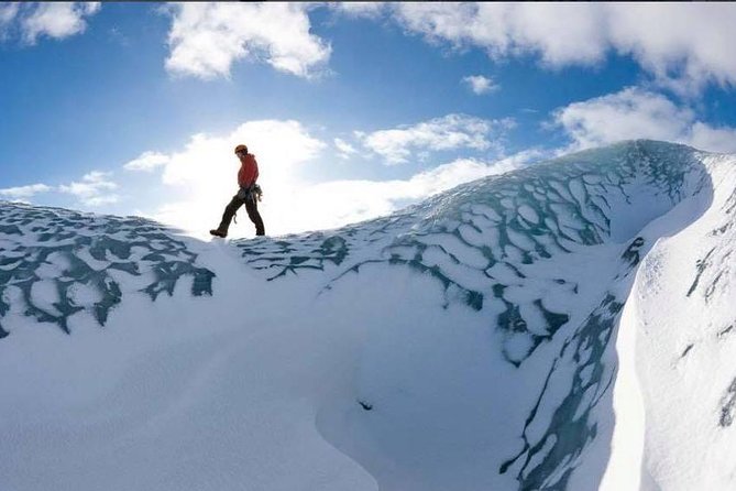 Private Glacier Hike on Sólheimajökull - Meeting Sólheimajökull: What the Parking Lot Start Really Means