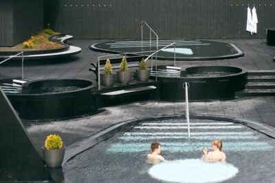 Private Hire Adventure Guide & Vehicle - Choosing your adventure: Golden Circle to Northern Lights