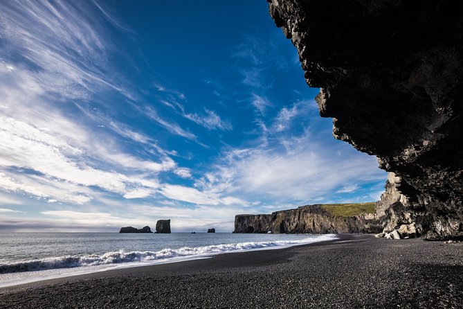 Private Jeep Tour - Glacier Lagoon and Diamond Beach - Glacier Lagoon and Fellsfjara: floating icebergs and diamond-black sand