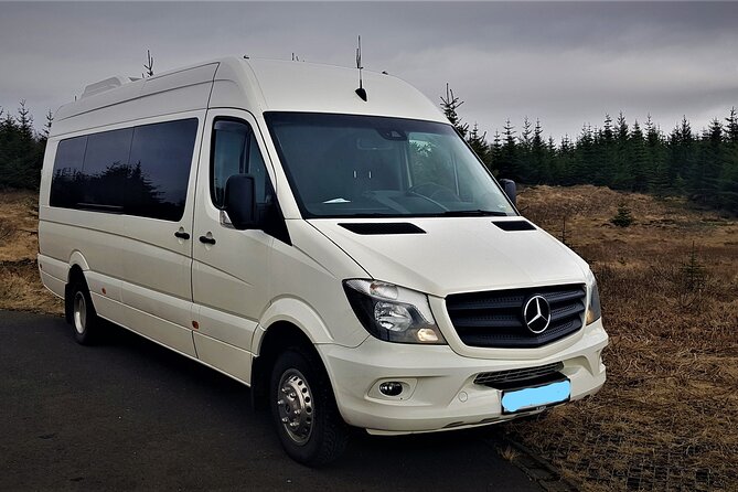 Private Keflavik Airport Transfer (One Way) - On the road: comfort, timing, and those helpful local pointers