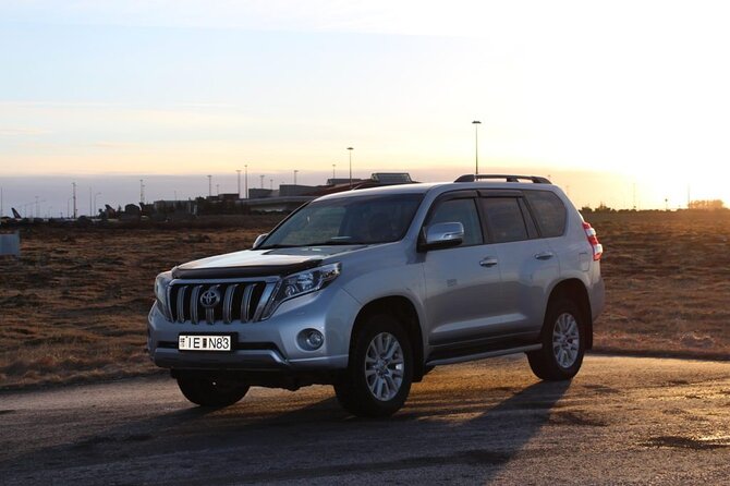 Private Keflavik Airport Transfer (Round trip) - Key points at a glance