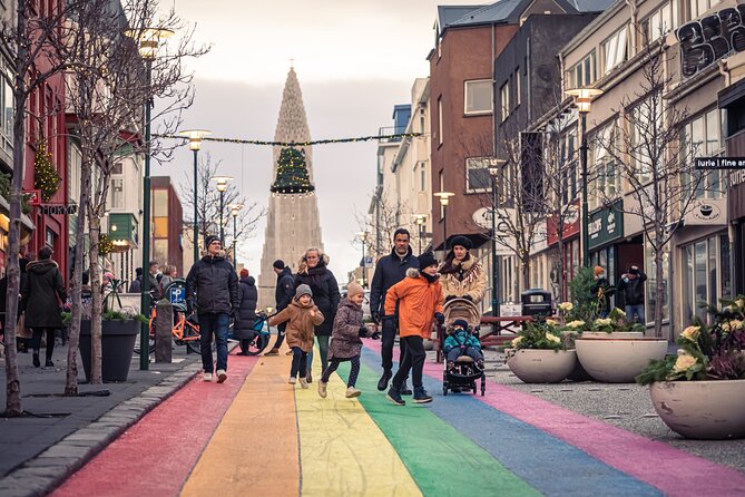 Private Reykjavik Christmas Walking Tour - The meet-up and end point: how to set yourself up for an easy start