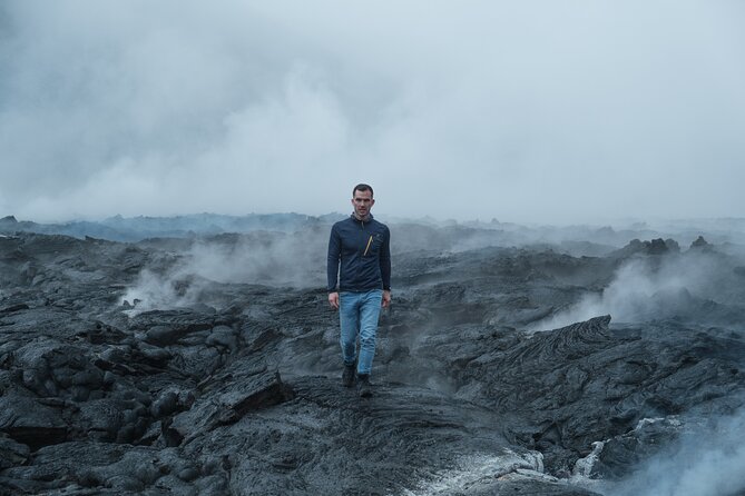 Private Secret Spots of Iceland Full day Tour with Photography by Luke - Brimketill: a natural lava pool shaped by pounding waves