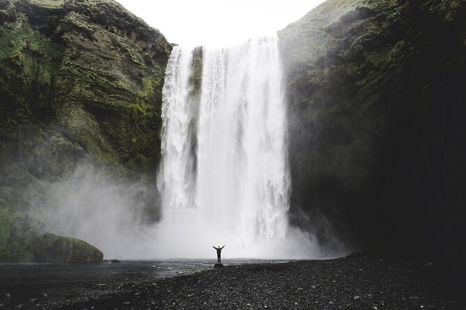 Private South Coast Tour: A Journey to Iceland’s Stunning Shore - Eyjafjallajökull drive-by: the volcano you recognize