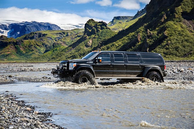 Private Thorsmork Super Jeep Tour - How river crossings and rough terrain should affect your expectations