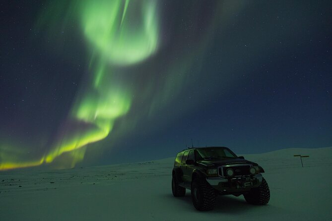 Private tour / Aurora Hunt - Northern Lights Super Jeep Tour - A real aurora hunt: how the route changes while you’re watching