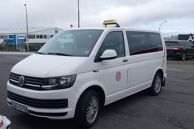 Private Transfer from Keflavik Airport to Reykjavik/surrounding - Group Size and Booking Reality: Up to 8 in One Car